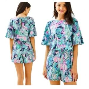 Lilly Pulitzer Lookin Sharp Britton Romper L blue multi floral